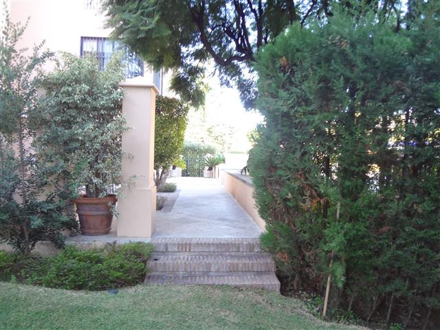 Middle Floor Apartment - ID R126116 - Image 10