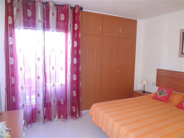 Middle Floor Apartment - ID R126116 - Image 13
