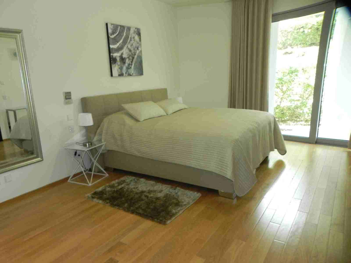 Semi-Detached House - ID R2662976 - Image 3