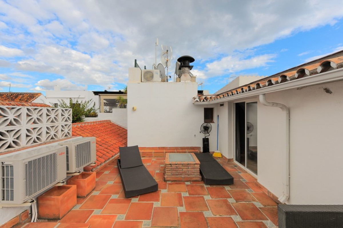 Townhouse - ID R2731415 - Image 3