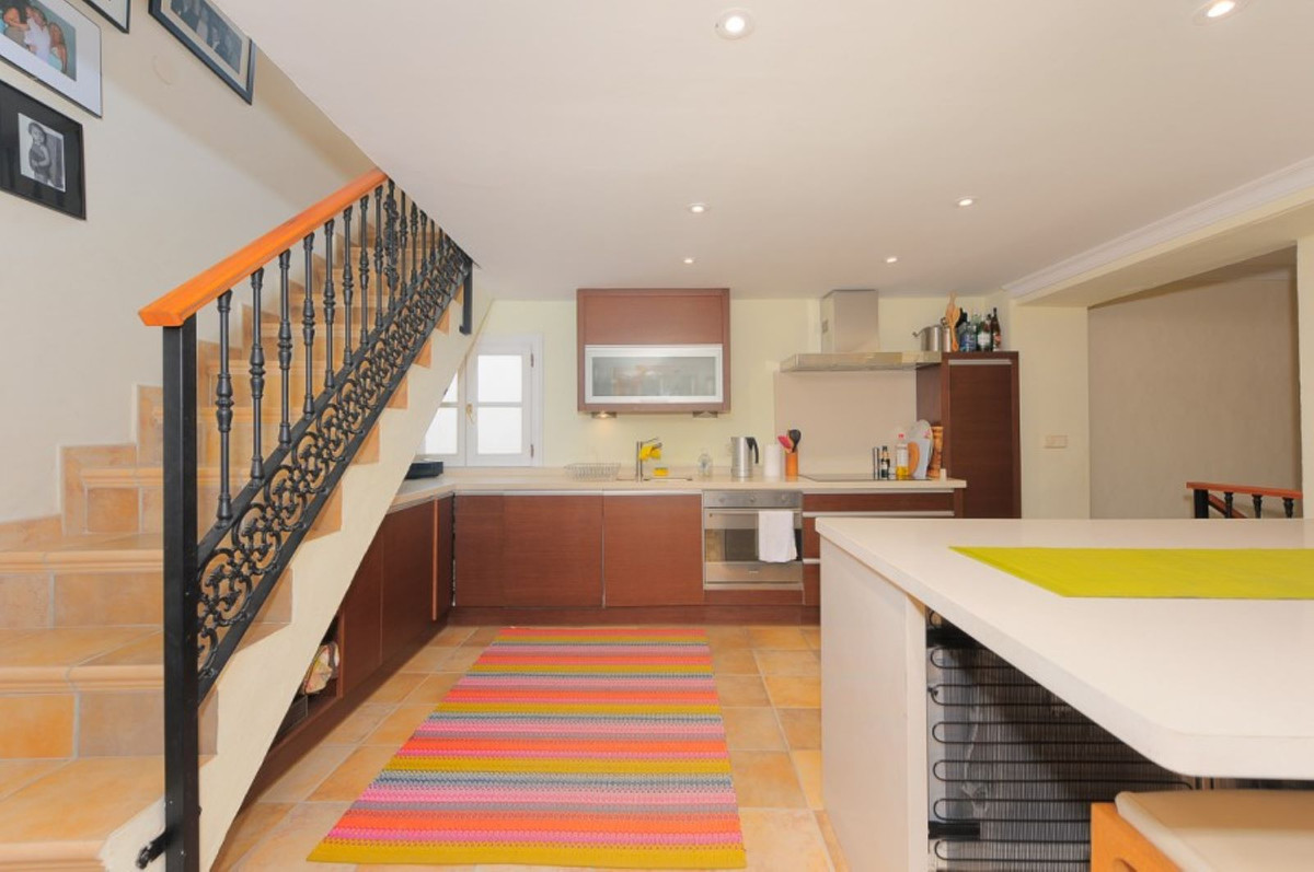 Townhouse - ID R2731415 - Image 9