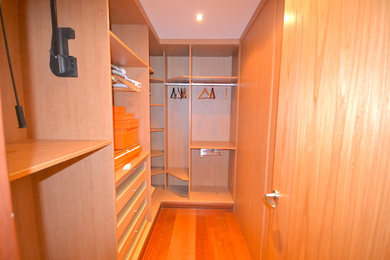 Penthouse - ID R2750489 - Image 12