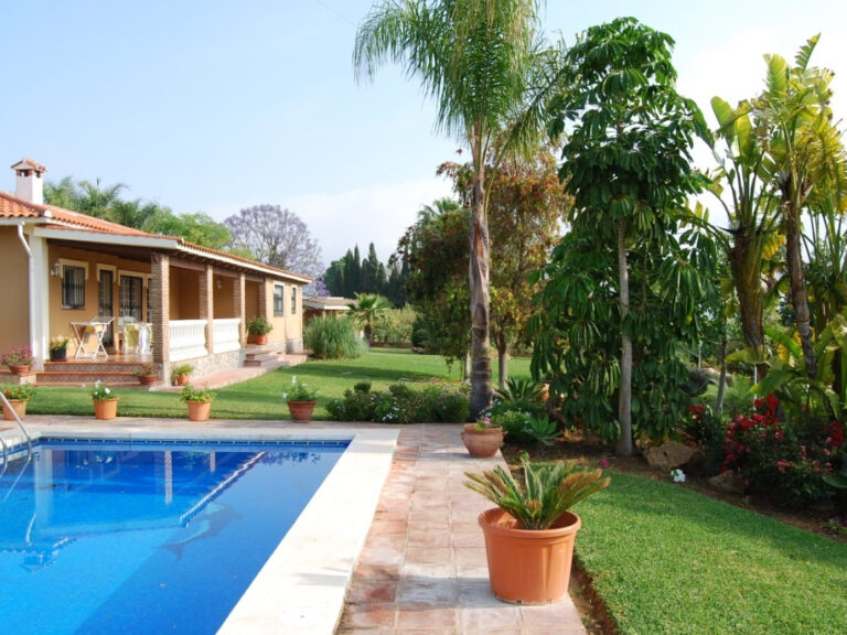 Detached Villa - ID R2778551