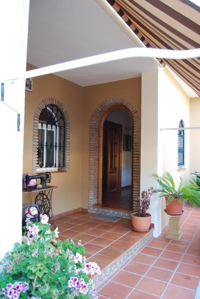 Detached Villa - ID R2778551 - Image 4