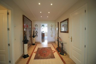 Middle Floor Apartment - ID R2786435 - Image 9