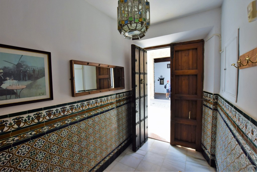 Detached Villa - ID R2817458 - Image 4