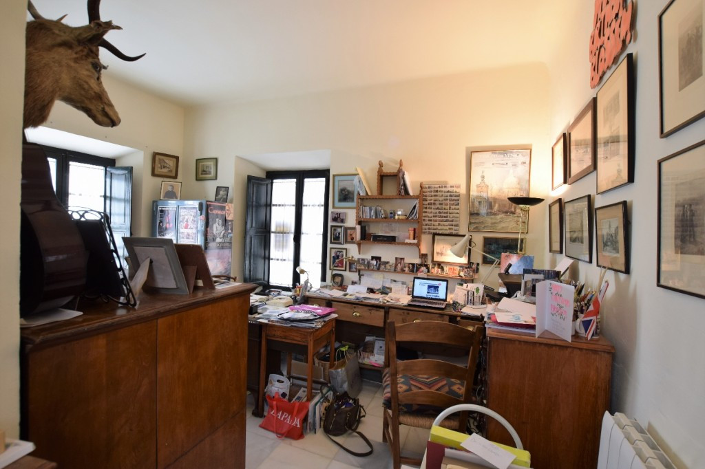 Detached Villa - ID R2817458 - Image 11