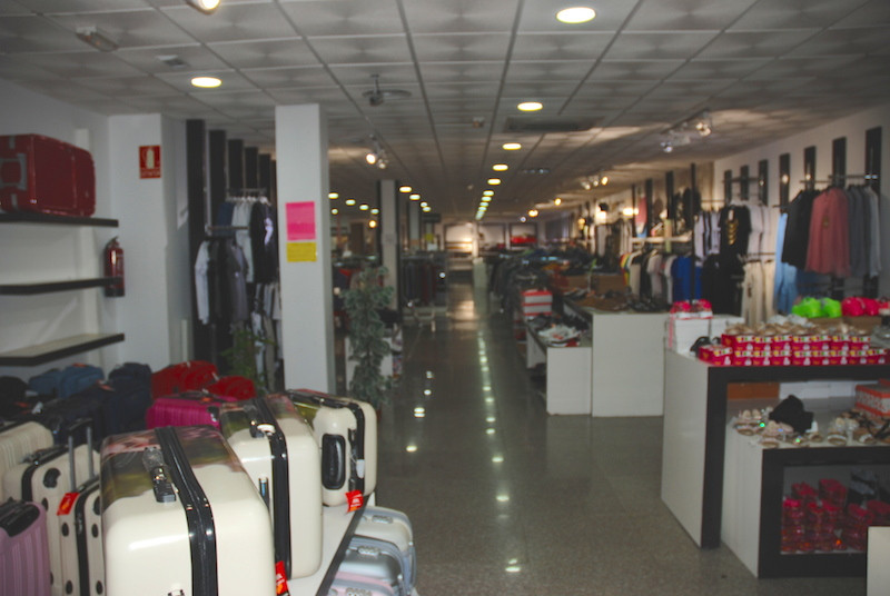 Shop - ID R2849219 - Image 4