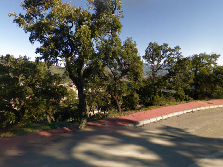 Residential Plot - ID R2858246
