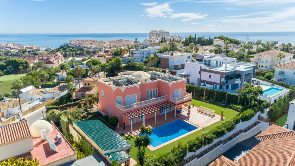 Detached Villa - ID R2899148 - Image 3