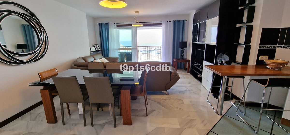 Middle Floor Apartment - ID R2929403 - Image 9