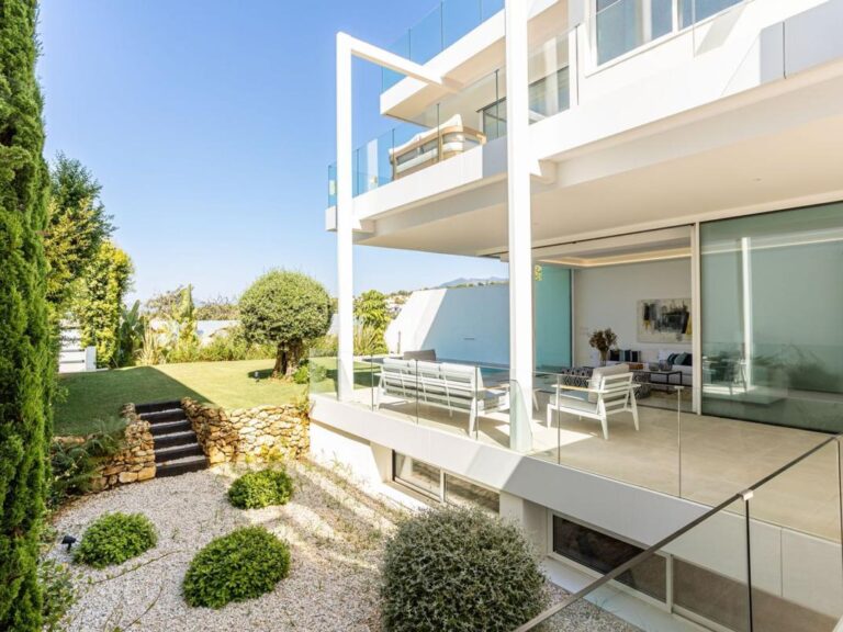 Nara Marbella