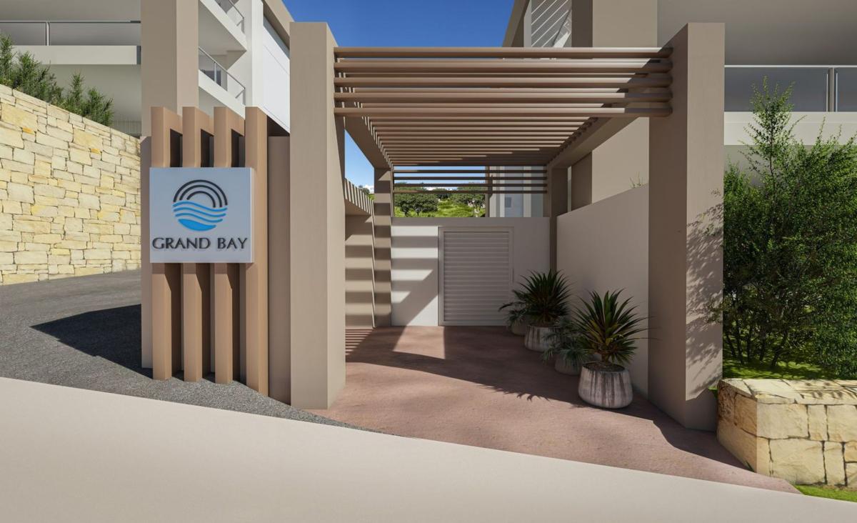 Grand Bay - Image 3