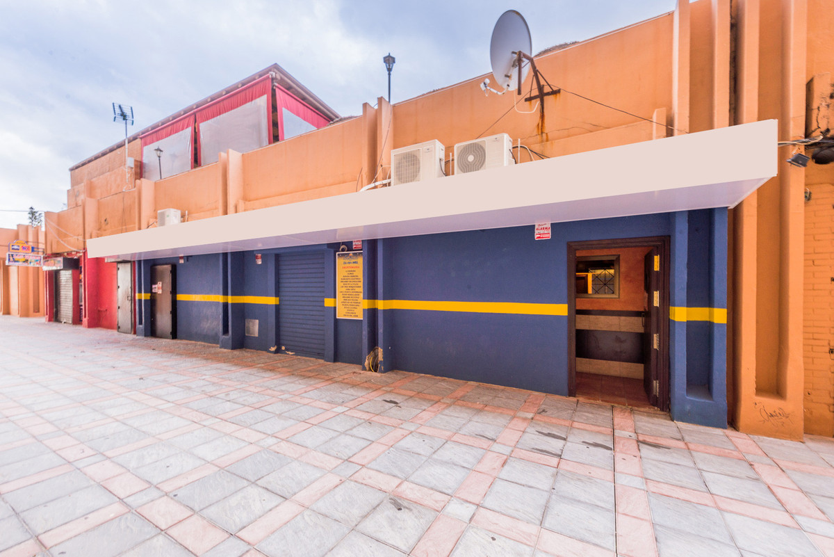 Night Club - ID R3693461 - Image 8